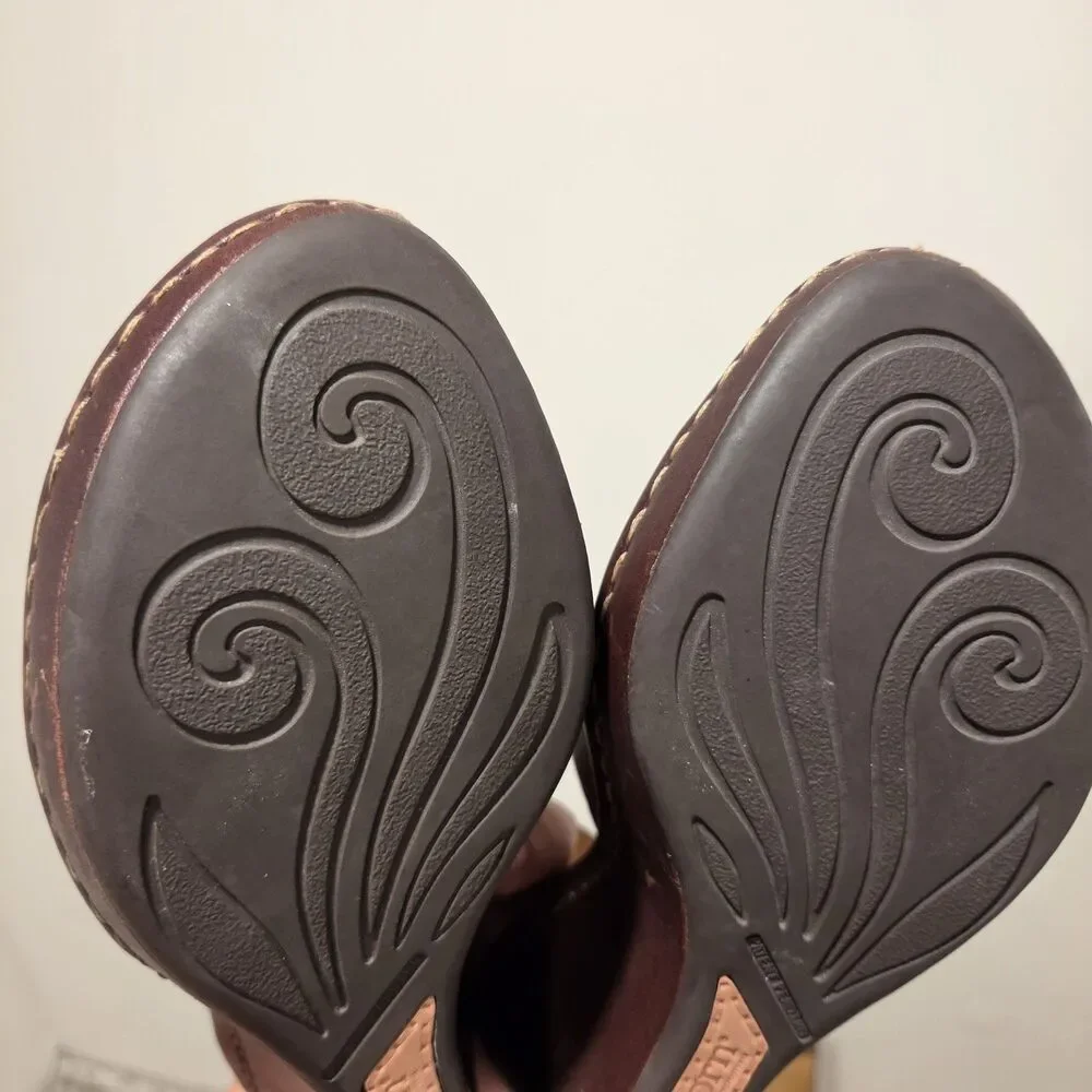 BORN Caged T-Strap Wedge Heeled Sandals US 7 Brown Leather Strappy Boho Hippie